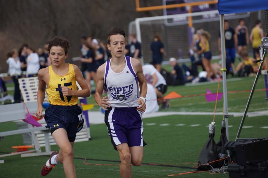 Sophomore Hunter Turley finishes up his last lap. 