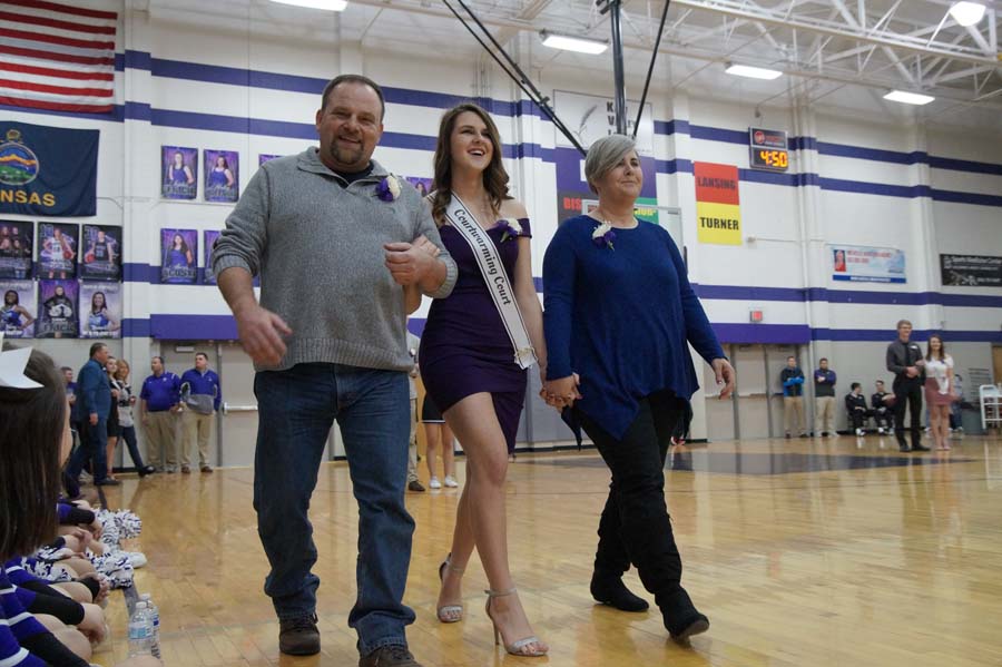 Nominees+take+the+court+for+crowning