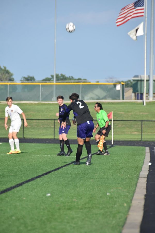 Senior Colton Lloyd throws in the ball to an awaiting teammate. 